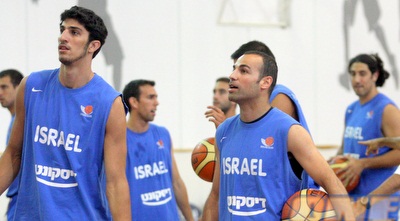 אפיק נסים וליאור אליהו באימון בזיסמן (יניב גונן)