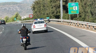 משטרה מלווה את מכבי בדרכה למלון (האתר הרשמי של מכבי ת&qout;א)