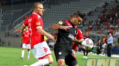 פצ´אלקה מול קאסיו (שי לוי) פצ´אלקה מול קאסיו (שי לוי)