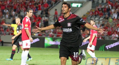 הראה חוגג את שער היתרון לראפיד (משה חרמון) הראה חוגג את שער היתרון לראפיד (משה חרמון)