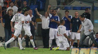 שחקני נתניה חוגגים (עמית מצפה)