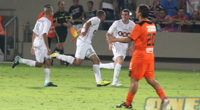 סבע רת לחגוג עם החברים, גלבאן לא מאמין שזה קורה לו (עמית מצפה)