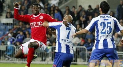 אורי אוזן בולם את נוסא איגייבור (יוסי ציפקיס)