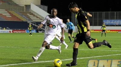 אבי ריקן מול פינאס (שי לוי) אבי ריקן מול פינאס (שי לוי)