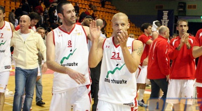 תומאס ויבזורי (משה חרמון) תומאס ויבזורי (משה חרמון)