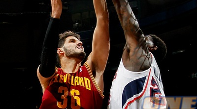 כספי בפעולה. יחליף חולצה? (ONE) כספי בפעולה. יחליף חולצה? (ONE)