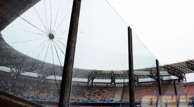 אוהדי נאפולי &qout;השתעשעו&qout; קצת לפני המשחק (GettyImages)