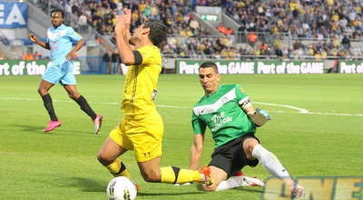 השוער גולש, יצחקי נופל (משה חרמון) השוער גולש, יצחקי נופל (משה חרמון)