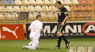 פיראס מוגרבי (חגי ניזרי) פיראס מוגרבי (חגי ניזרי)