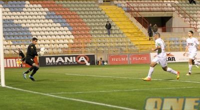 אחמד סבע נעצר אצל אבירן דלל (חגי ניזרי) אחמד סבע נעצר אצל אבירן דלל (חגי ניזרי)