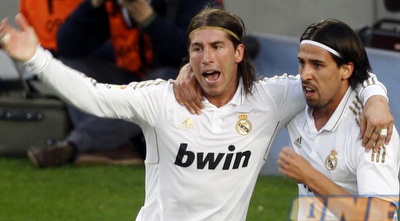 ראמוס חוגג עם חדירה (רויטרס) ראמוס חוגג עם חדירה (רויטרס)