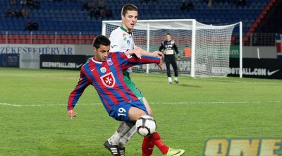 לאסלו לאנצ´ה (ONE) לאסלו לאנצ´ה (ONE)