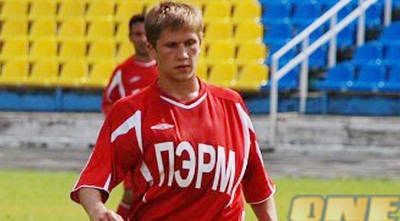 מולוקוודוב משחק כדורגל ברוסיה (ONE)