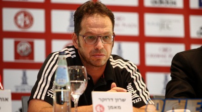 שרון דרוקר (יוסי ציפקיס) שרון דרוקר (יוסי ציפקיס)