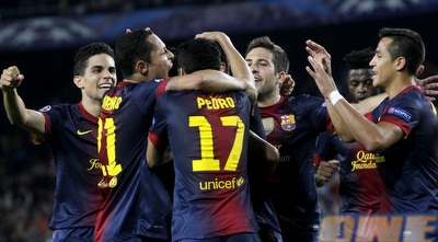 שחקני ברצלונה חוגגים את הניצחון הדרמטי (רויטרס)