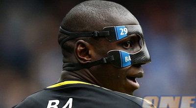 פורים בסיטי. דמבה בה והמסיכה על פניו (רויטרס) פורים בסיטי. דמבה בה והמסיכה על פניו (רויטרס)