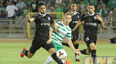 אבוטבול נאבק עם ראיוס (עמית מצפה) אבוטבול נאבק עם ראיוס (עמית מצפה)