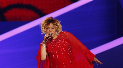 הזמרת אלסיונה פותחת את החלק האומנותי (רויטרס) הזמרת אלסיונה פותחת את החלק האומנותי (רויטרס)