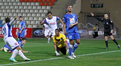 פדרו גלבאן חוגג את השלישי של האורחים (יניב גונן) פדרו גלבאן חוגג את השלישי של האורחים (יניב גונן)