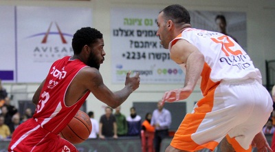 קאונסיל מול טפירו. הפועל לא במשחק (רדאד ג´בארה) קאונסיל מול טפירו. הפועל לא במשחק (רדאד ג´בארה)