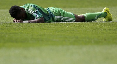 אונאזי על הדשא. אכזבה גדולה בניגריה (רויטרס)