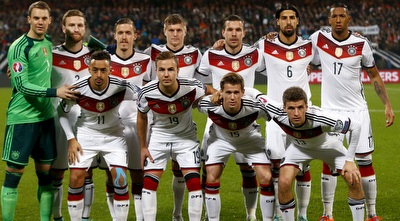 גרמניה רגע לפני פתיחת המשחק (רויטרס)