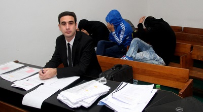 האוהדים שקיללו את מהראן ראדי (רדאד ג´בארה) האוהדים שקיללו את מהראן ראדי (רדאד ג´בארה)