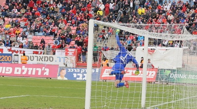 ליפשיץ מציל שער בטוח (מרטין גוטדאמק) ליפשיץ מציל שער בטוח (מרטין גוטדאמק)