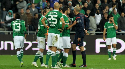 בר נתן שולף את הכרטיס האדום (רדאד ג´בארה) בר נתן שולף את הכרטיס האדום (רדאד ג´בארה)