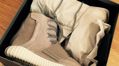 הנעליים של ברוקלין בקהאם הנעליים של ברוקלין בקהאם