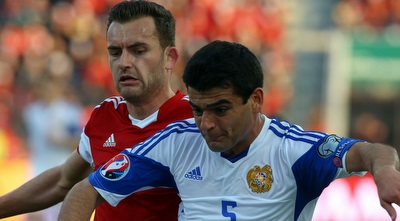 נטסטאד משתלט על הכדור נטסטאד משתלט על הכדור