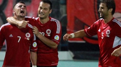 אלבניה חוגגת אלבניה חוגגת