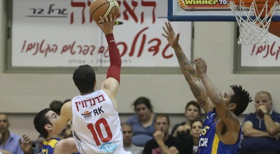 ברנדווין קולע שתיים נוספות (עמית מצפה) ברנדווין קולע שתיים נוספות (עמית מצפה)