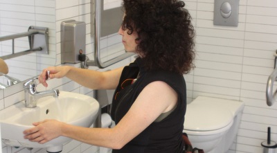 שירותים נגישים לנכים (אור כהן) שירותים נגישים לנכים (אור כהן)