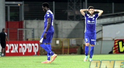 אורי פסו ומייקל טוקורה המומים בסיום (יניב גונן)