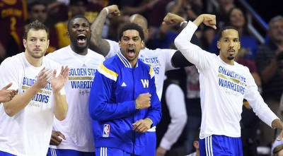 שחקני גולדן סטייט חוגגים (רויטרס) שחקני גולדן סטייט חוגגים (רויטרס)