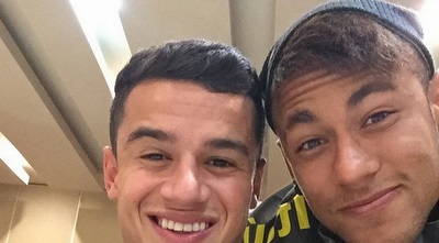 ניימאר וקוטיניו. חיוכים במחנה של דונגה ניימאר וקוטיניו. חיוכים במחנה של דונגה