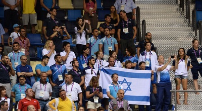 המשלחת הישראלית מעודדת את ג´רבי (הוועד האולימפי)