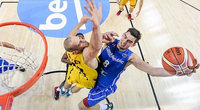 תומס סטורנסקי. ניצחון שלישי לצ´כיה (FIBA)