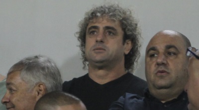 ראובן עטר ביציע (איתי כהן) ראובן עטר ביציע (איתי כהן)