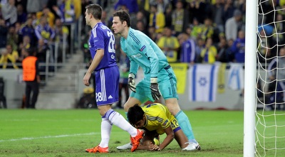 אסמיר בגוביץ´ ודור פרץ (יניב גונן)