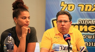 עדן ענבר ואלישיה קלארק (איתי כהן) עדן ענבר ואלישיה קלארק (איתי כהן)