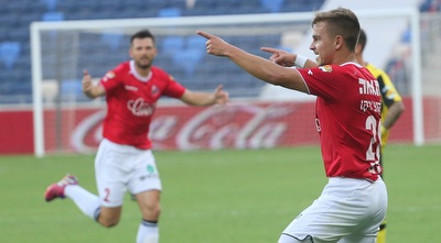 מקסים פלקוצ&acute;נקו חוגג. שני שערים ובישול בשני משחקים (עמית מצפה)