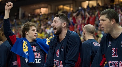 שחקני צסקא חוגגים תואר אדיר (GettyImages)