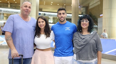 גולן פולג עם המשפחה (אחמד מוררה)