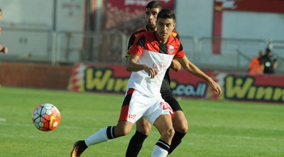 לירן סרדל עם הכדור (עמרי שטיין) לירן סרדל עם הכדור (עמרי שטיין)