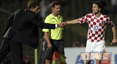 ביליץ´. נוהג להשמיע לחניכיו מוזיקת רוק לפני משחקים (רויטרס) ביליץ´. נוהג להשמיע לחניכיו מוזיקת רוק לפני משחקים (רויטרס)