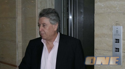 פיני זהבי (ONE) פיני זהבי (ONE)