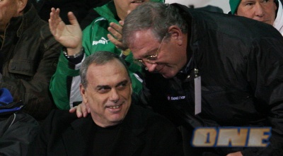 אברהם גרנט מתקבל בברכב (עמית מצפה)