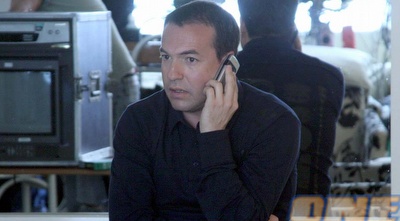 אייל ברקוביץ´ מחכה לטלפון שלכם (אלעד דיין)